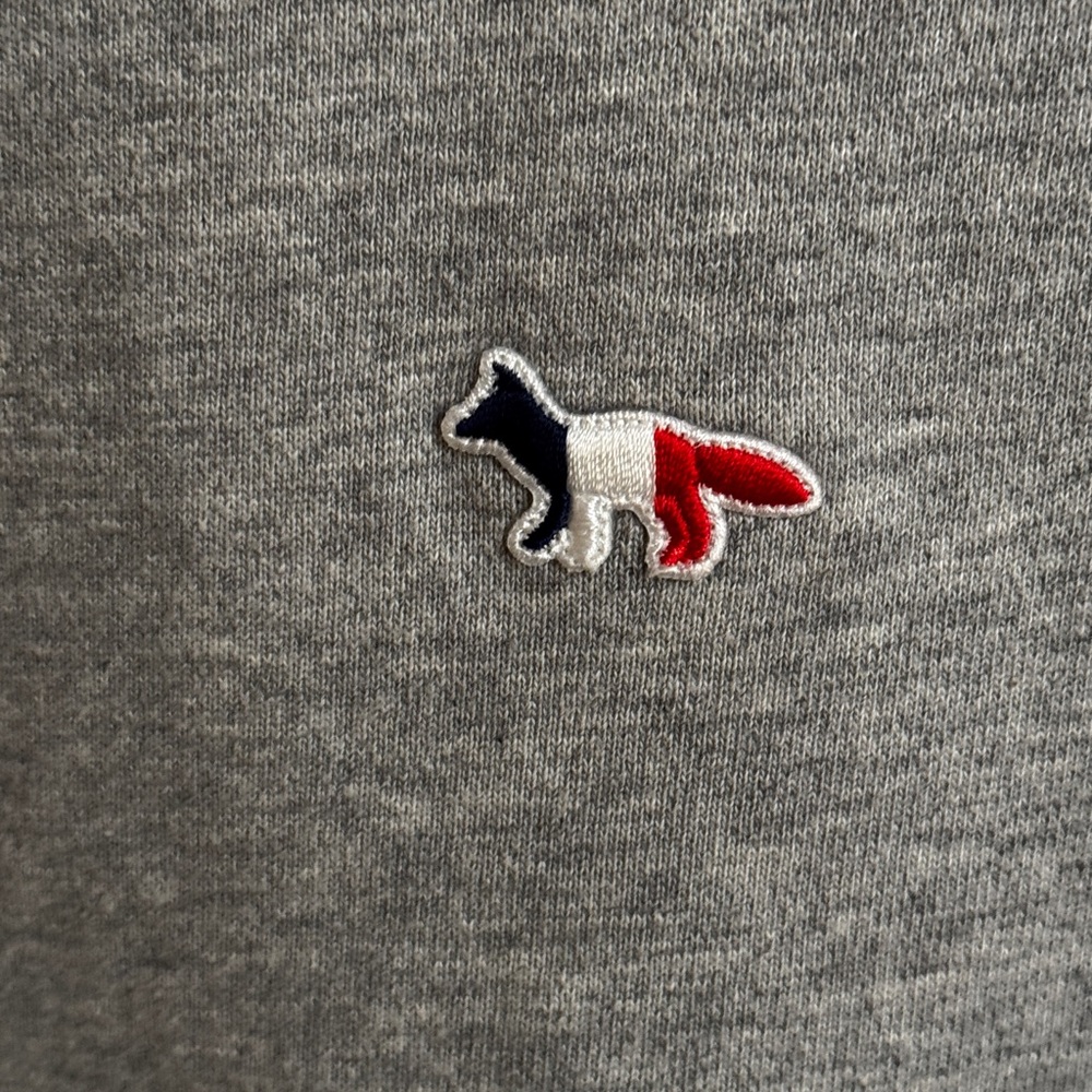 MAISON KITSUNE Paris Gray Fox Logo Crewneck Sweatshirt Size Small